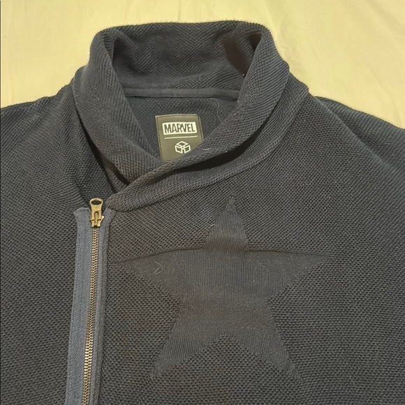 Musterbrand Marvel Captain America-inspired Shawl Collar Sweater - Picture 4 of 8